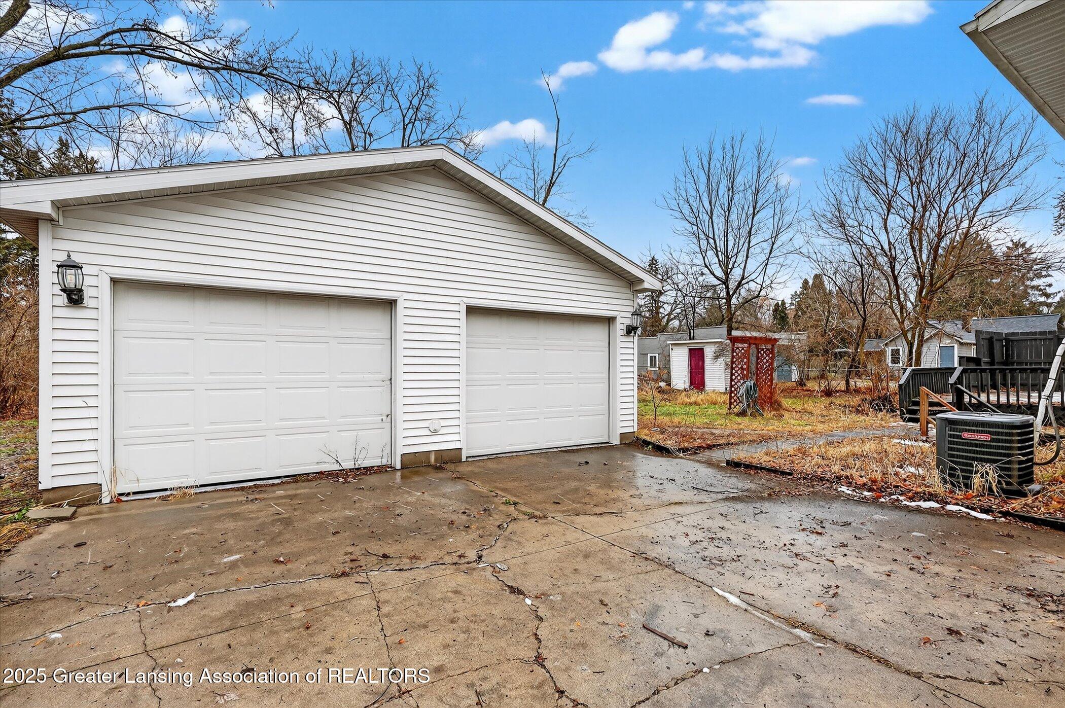 410 Renker Road Lansing, MI 48917 - Photo 34 of 34 39-410 Renker Rd Lansing, MI 48917-Wind