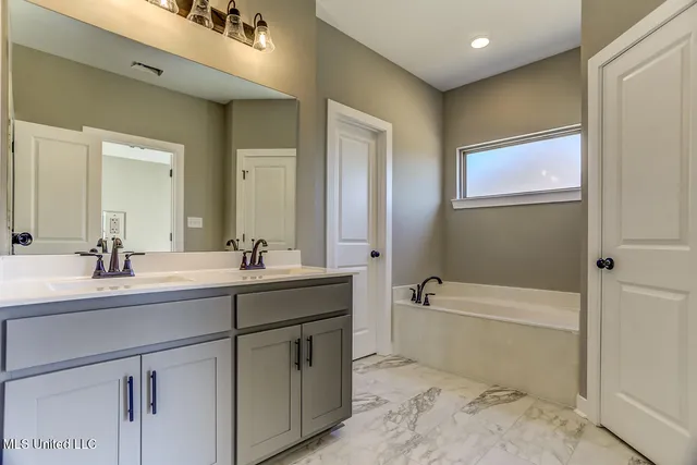 $334,750 | 6587 Boxley Pointe, Walls, MS 38680