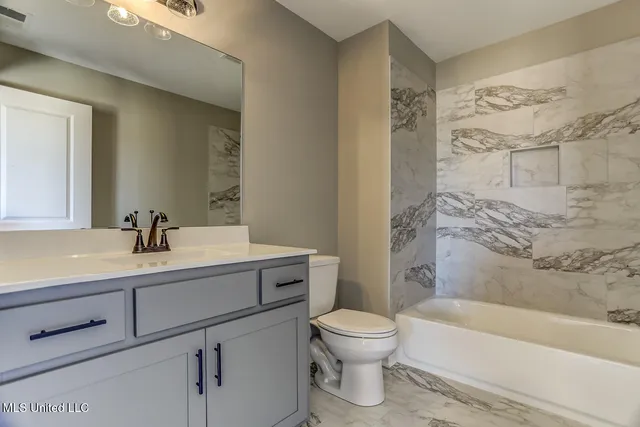 $334,750 | 6587 Boxley Pointe, Walls, MS 38680