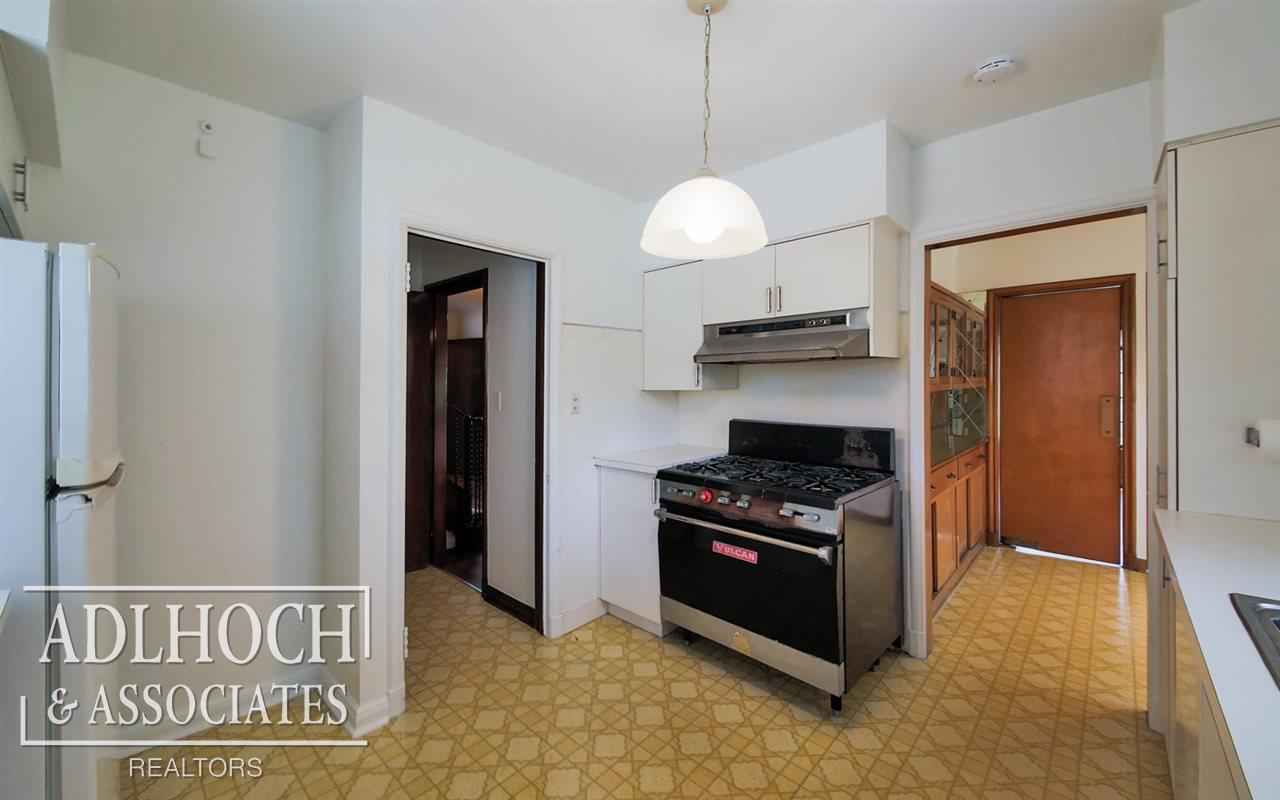 1275 Audubon Road Grosse Pointe Park, MI 48230 - Photo 4 of 18