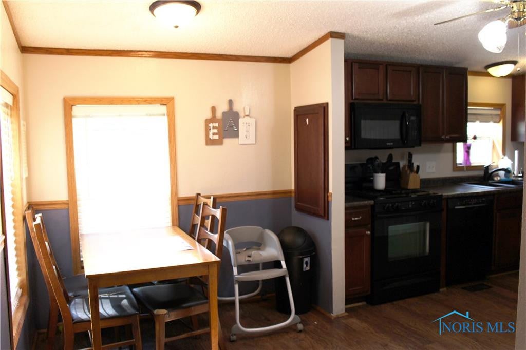 9240 Old State Line Road Holland, OH 43528 - Photo 5 of 15 Gallery Image 5
