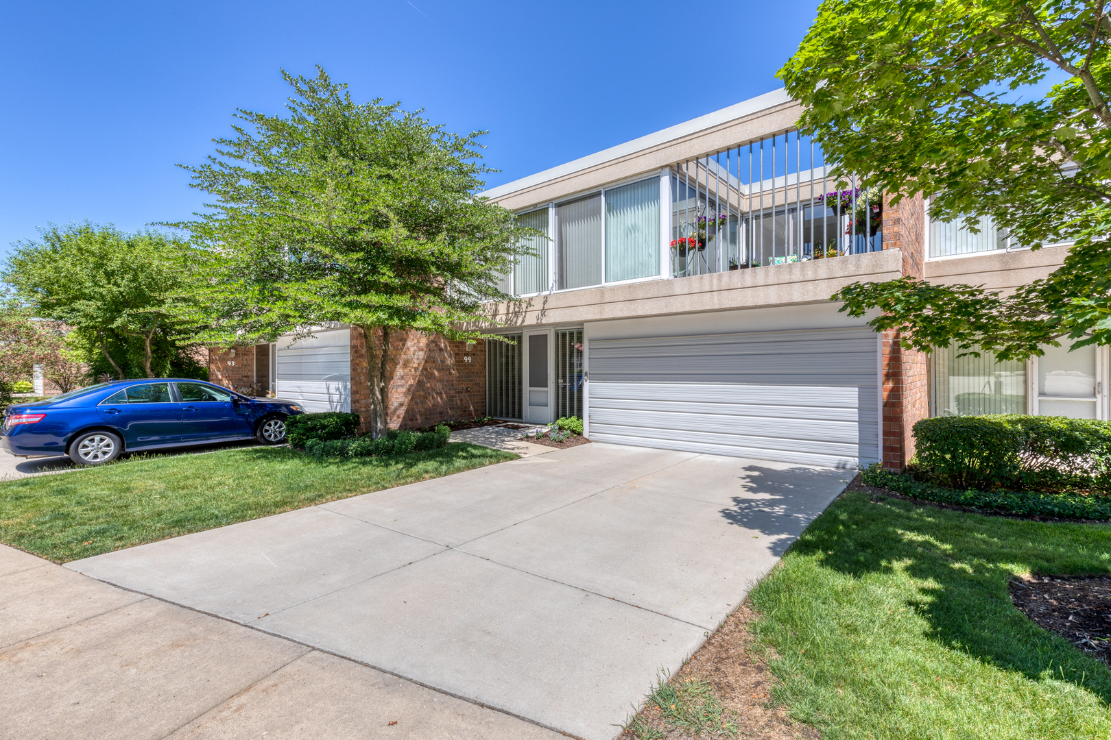 99 Wellington Road Northbrook, IL 60062 - Photo 1 of 30
