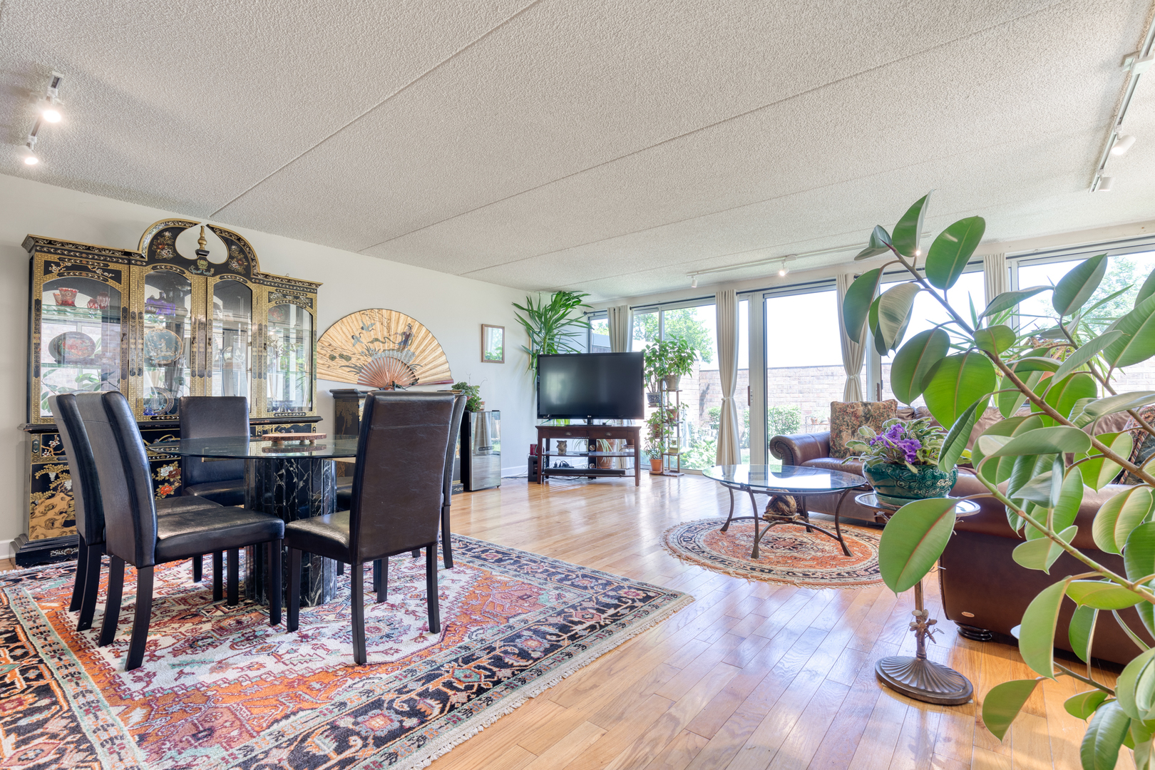 99 Wellington Road Northbrook, IL 60062 - Photo 5 of 30