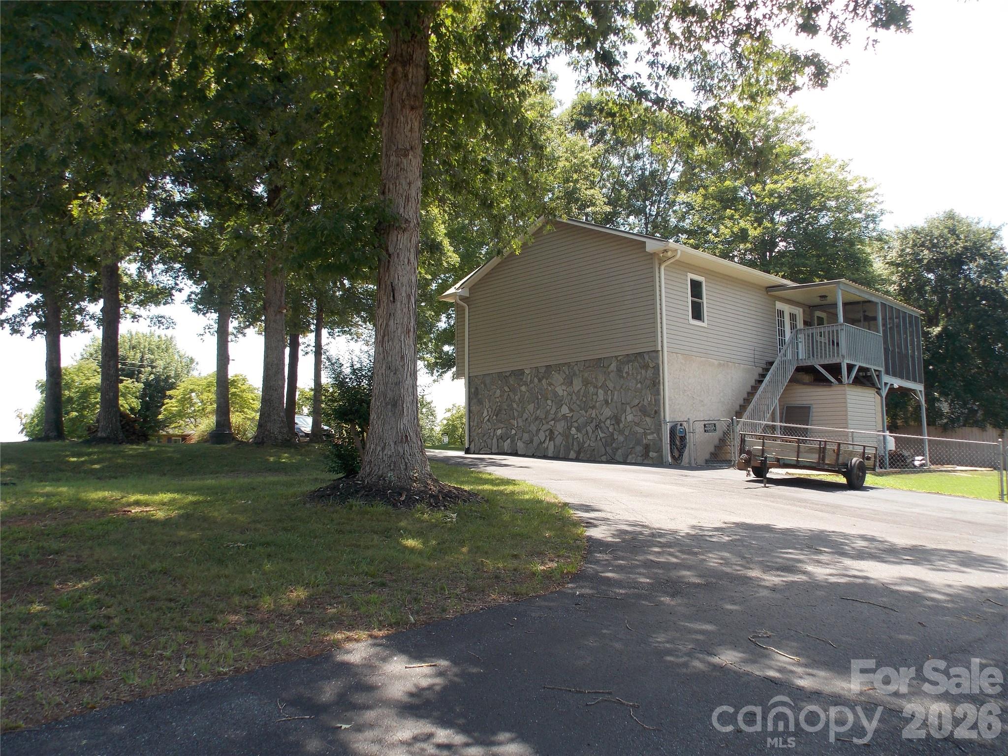 4249 Beach Road Hudson, NC 28638 - Photo 6 of 8