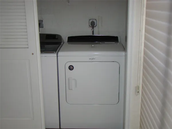 $2,429 | 2588 Carambola Circle North, Coconut Creek, FL 33066