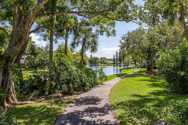 $2,429 | 2588 Carambola Circle North, Coconut Creek, FL 33066