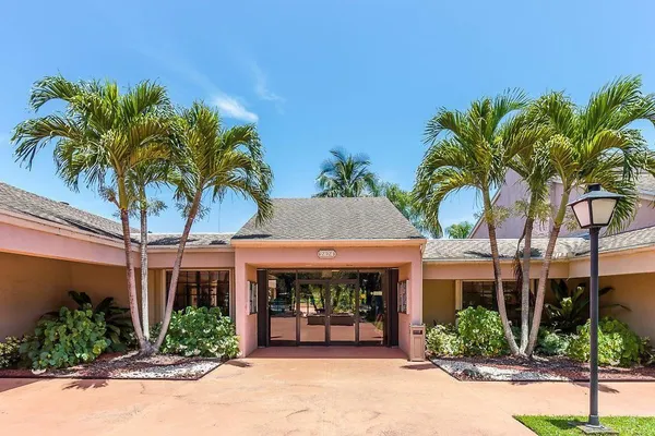 $2,429 | 2588 Carambola Circle North, Coconut Creek, FL 33066
