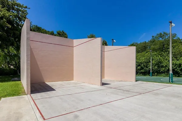 $2,429 | 2588 Carambola Circle North, Coconut Creek, FL 33066