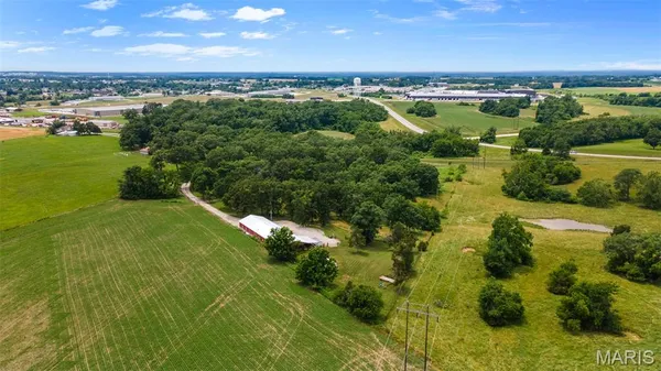 $1,395,000 | 1841 North Main Street, Perryville, MO 63775