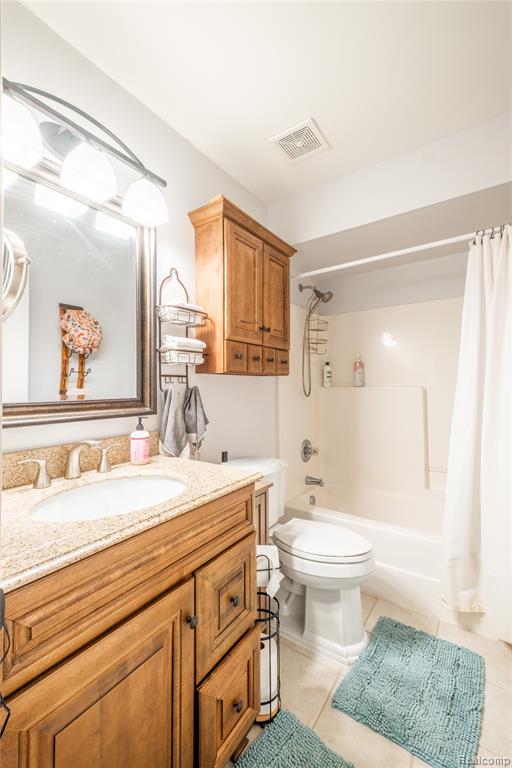 243 Oak Ridge Drive Pontiac, MI 48341 - Photo 15 of 26