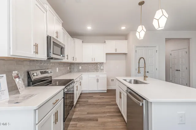 $329,950 | 103 Lola Place, La Grange, NC 28551