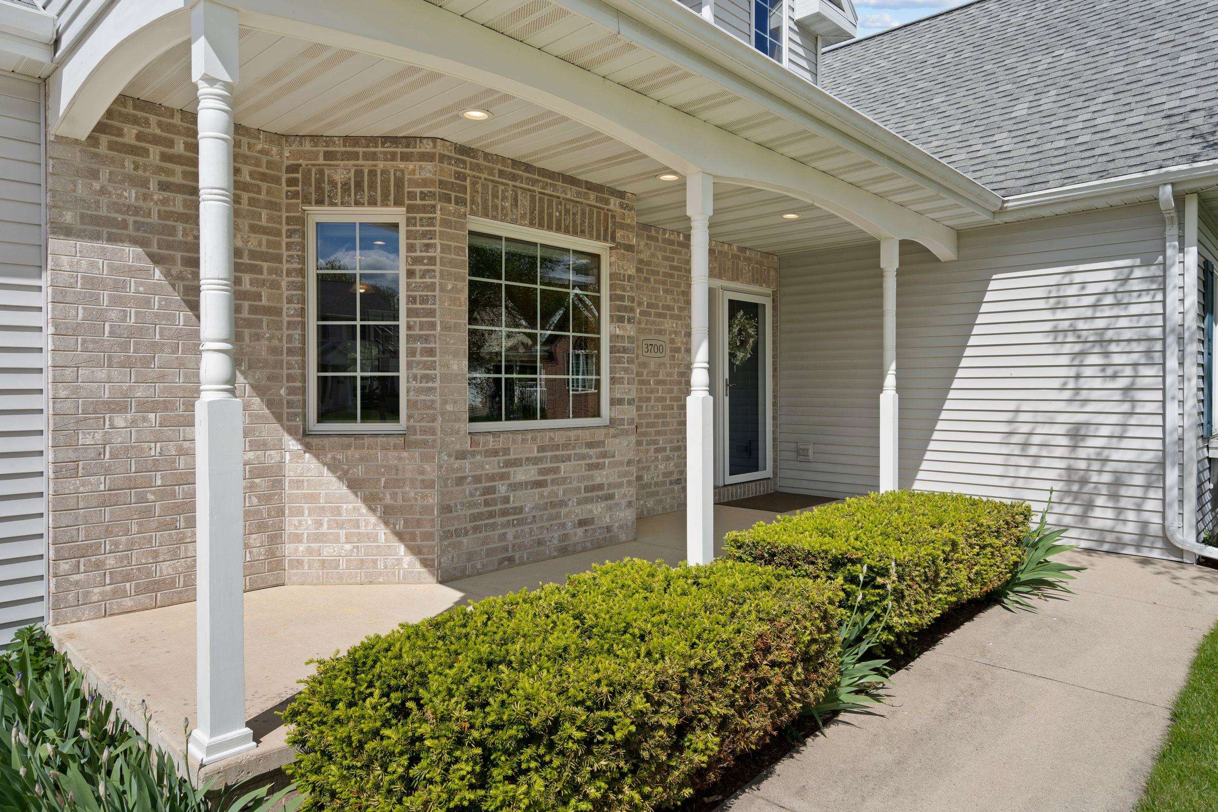 3700 Hampton Court Appleton, WI 54915 - Photo 4 of 53