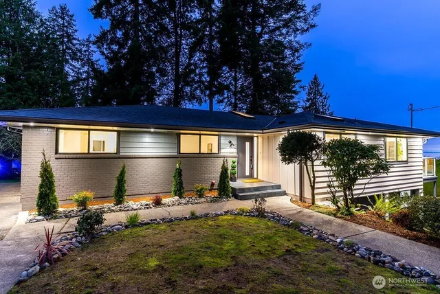 $2,099,777 | 16858 76th Avenue West, Edmonds, WA 98026