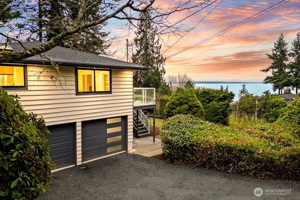 $1,949,999 | 16858 76th Avenue West, Edmonds, WA 98026