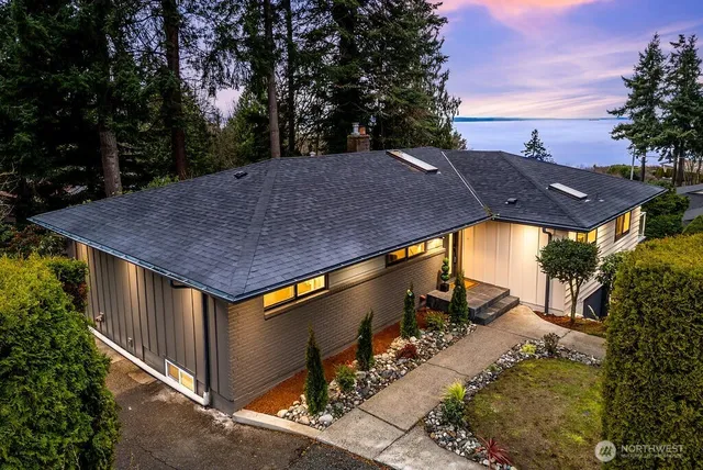 $2,099,777 | 16858 76th Avenue West, Edmonds, WA 98026