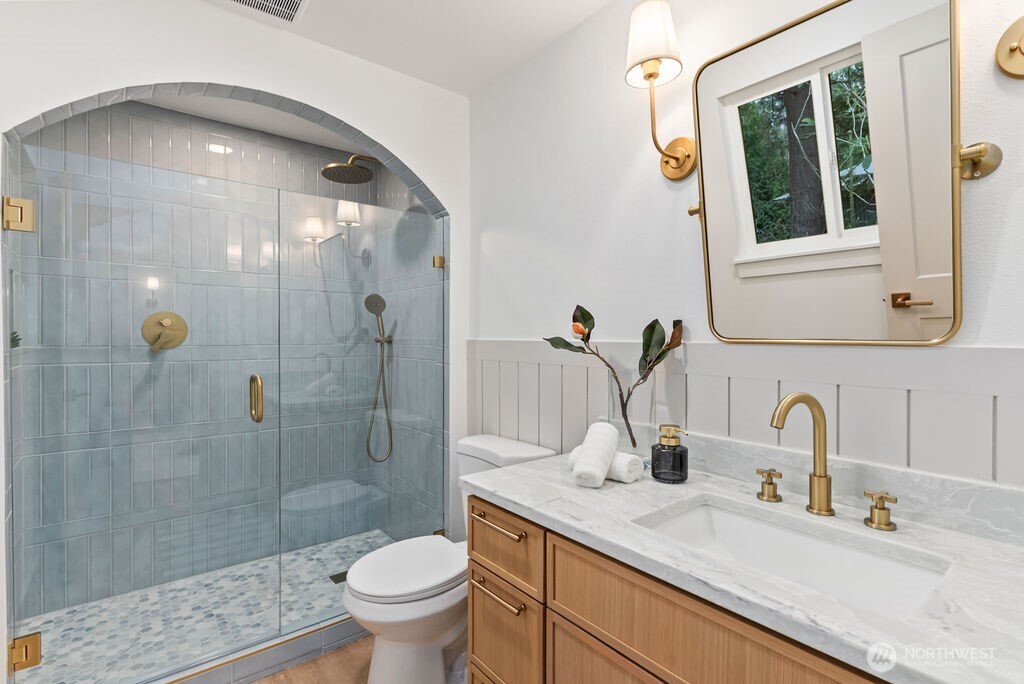 16858 76th Avenue West Edmonds, WA 98026 - Photo 23 of 40