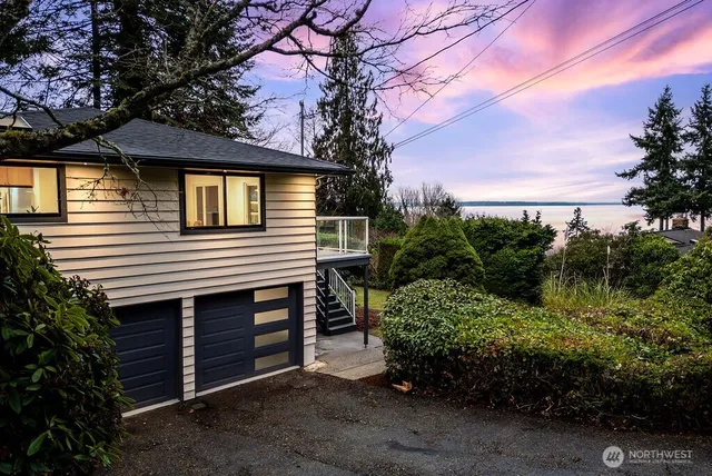 $2,099,777 | 16858 76th Avenue West, Edmonds, WA 98026