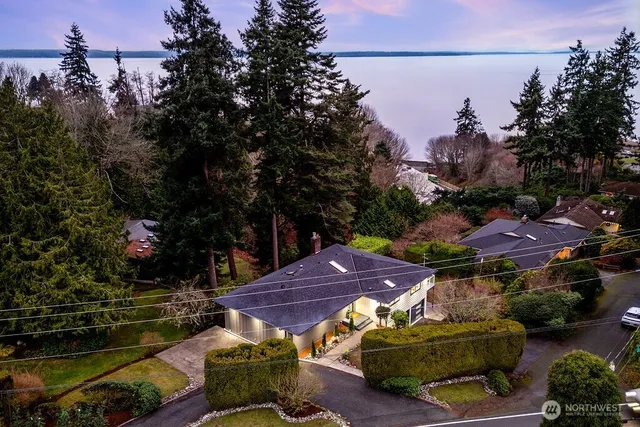 $2,099,777 | 16858 76th Avenue West, Edmonds, WA 98026