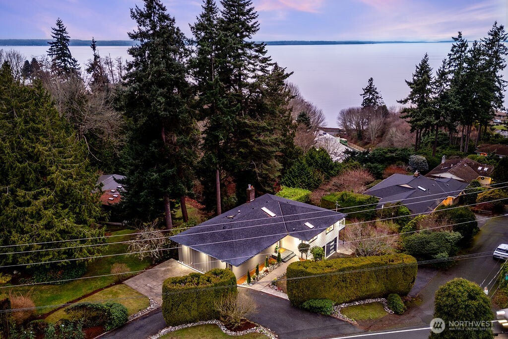 16858 76th Avenue West Edmonds, WA 98026 - Photo 5 of 40