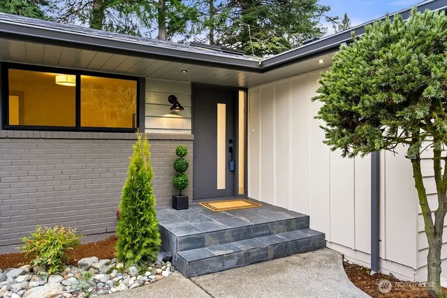 $2,099,777 | 16858 76th Avenue West, Edmonds, WA 98026