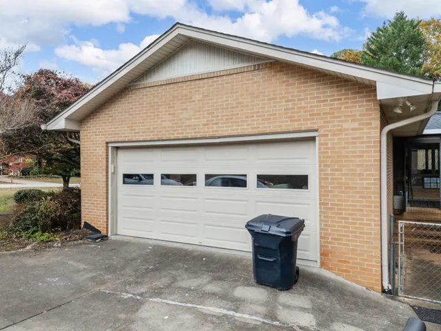 $369,000 | 205 Laurel Ridge Road, Anderson, SC 29621