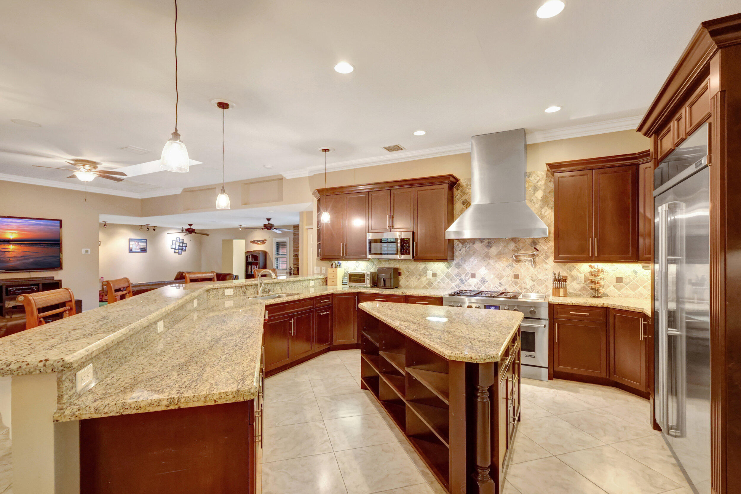 10959 154th Road North Jupiter, FL 33478 - Photo 9 of 58 Kitchen