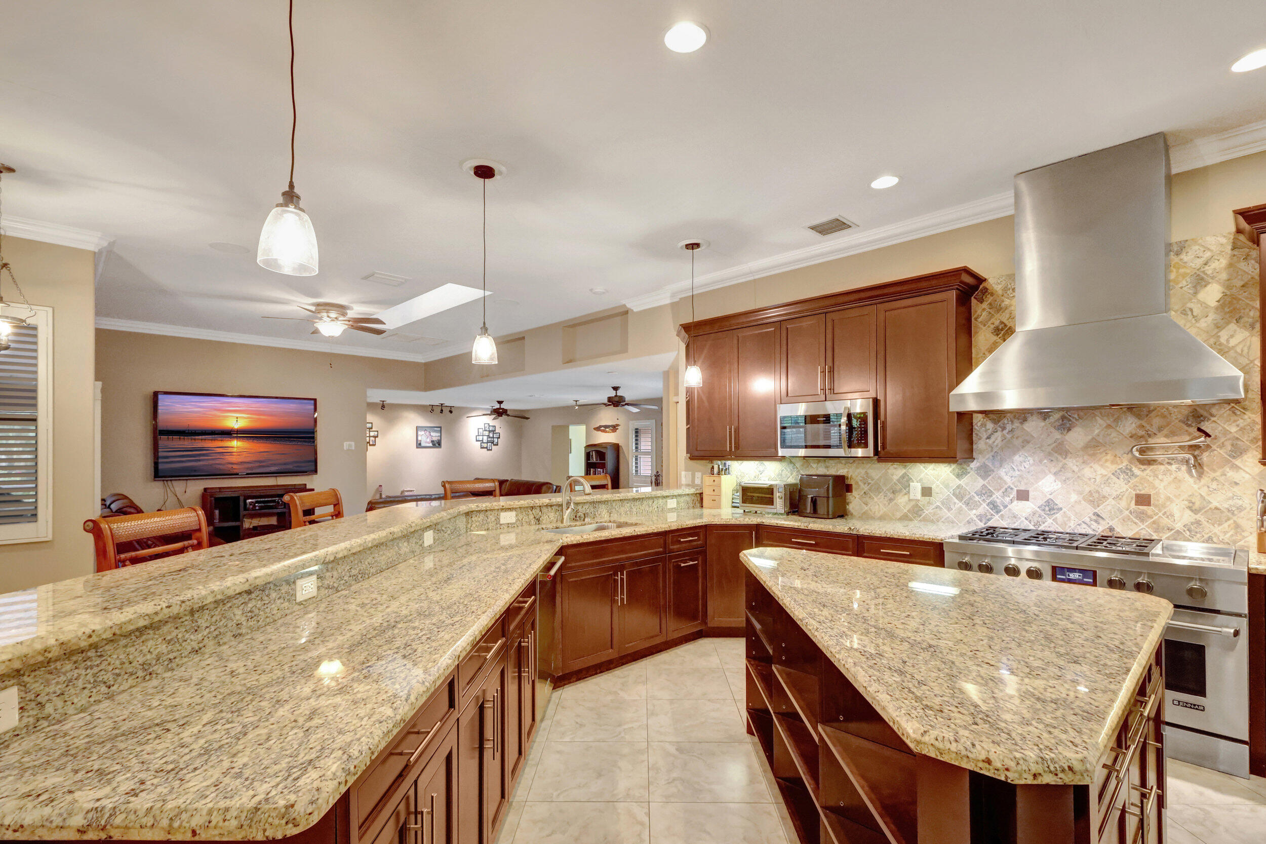 10959 154th Road North Jupiter, FL 33478 - Photo 10 of 58 Kitchen