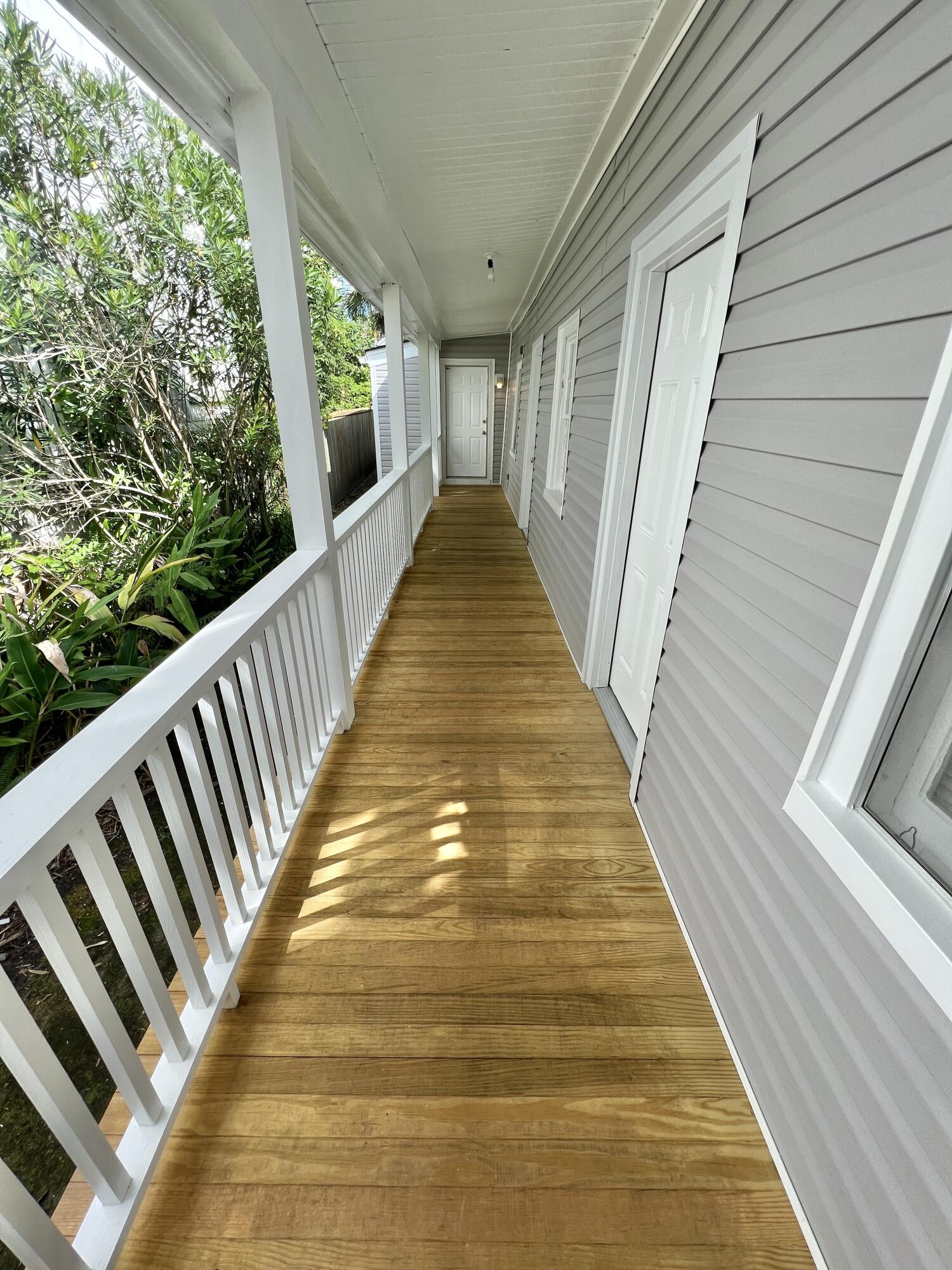 6 Maverick Street Charleston, SC 29403 - Photo 2 of 14