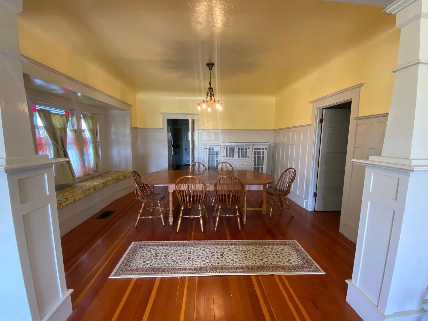 700 Wellsford Road Modesto, CA 95357 - Photo 13 of 47 a view of a dining room with furniture