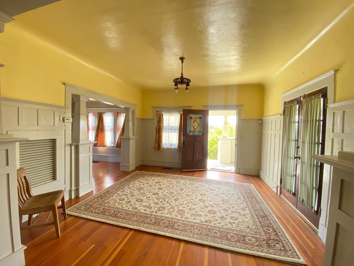 700 Wellsford Road Modesto, CA 95357 - Photo 8 of 47 a view of livingroom with hardwood floor