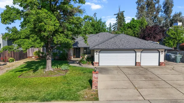 $475,000 | 11539 Vista Del Rio, Redding, CA 96003