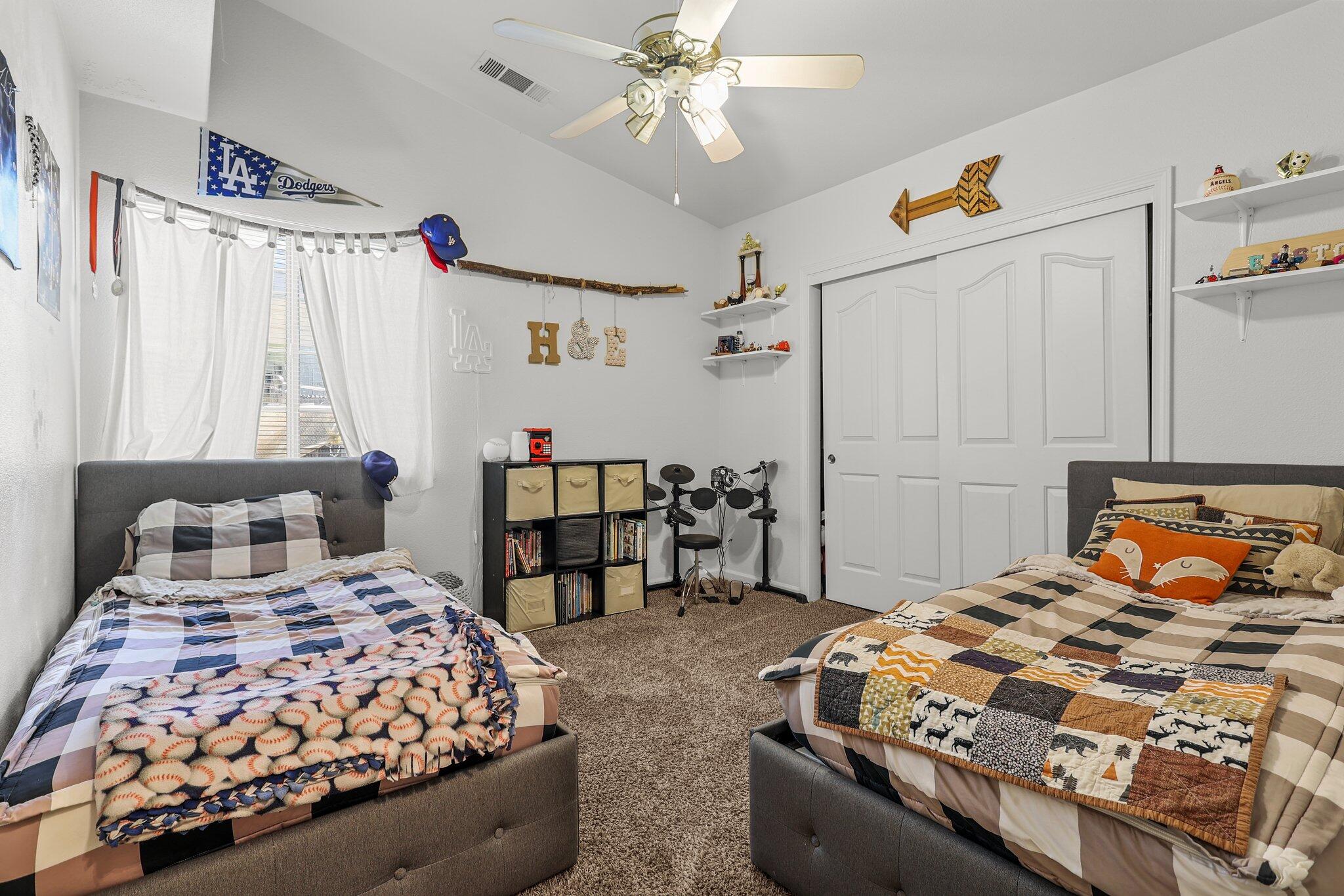 11539 Vista Del Rio Redding, CA 96003 - Photo 21 of 29 Bedroom