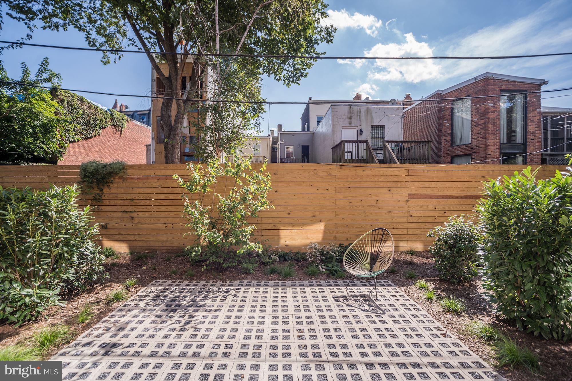 450 Ridge Street Northwest Washington, DC 20001 - Photo 4 of 13