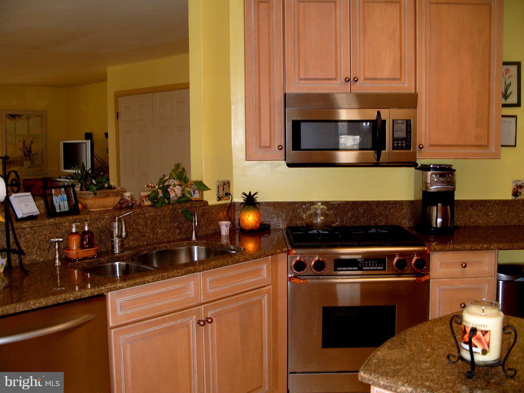 9109 Gardenia Road Nottingham, MD 21236 - Photo 14 of 30 Kitchen