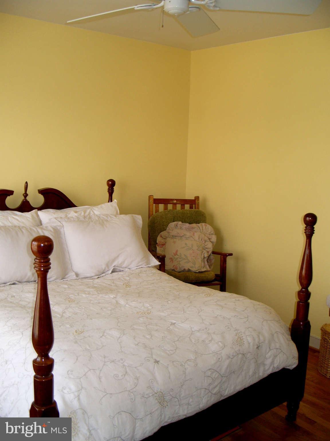 9109 Gardenia Road Nottingham, MD 21236 - Photo 22 of 30 Bedroom