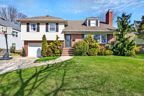 $1,189,000 | 125 Meadow Street, Garden City, NY 11530