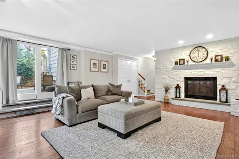 $1,189,000 | 125 Meadow Street, Garden City, NY 11530