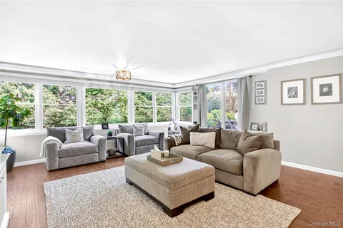 $1,189,000 | 125 Meadow Street, Garden City, NY 11530