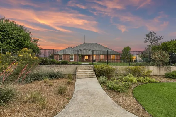 $650,000 | 1901 Saw Tooth Court, Haslet, TX 76052