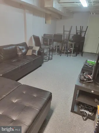 $1,950 | 3718 Woodridge Road, Baltimore, MD 21229