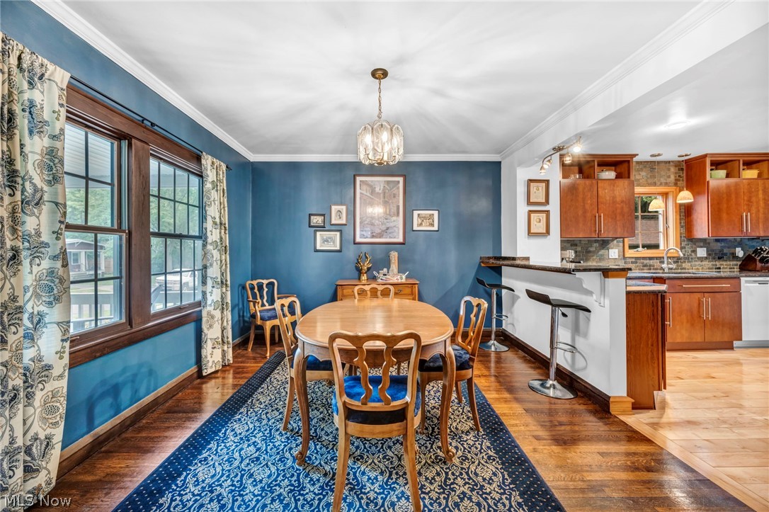 3990 Rosemond Road Cleveland, OH 44121 - Photo 5 of 19 Gallery Image 5