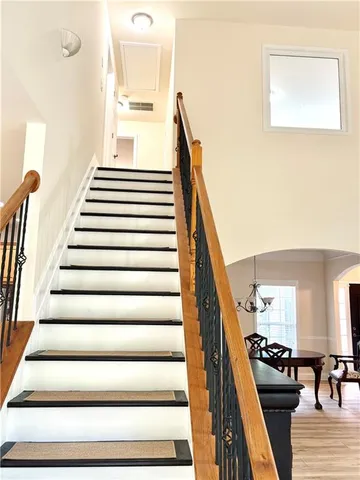 a view of entryway and hall