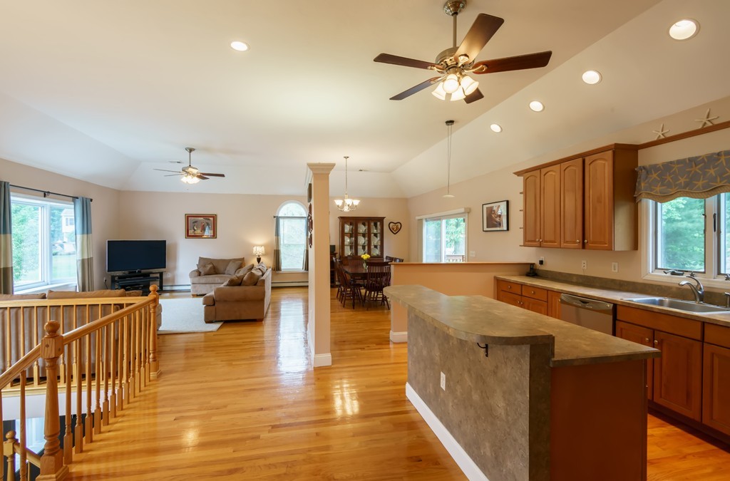99 Mink Run Road Wilmington, MA 01887 - Photo 19 of 30 Gallery Image 19