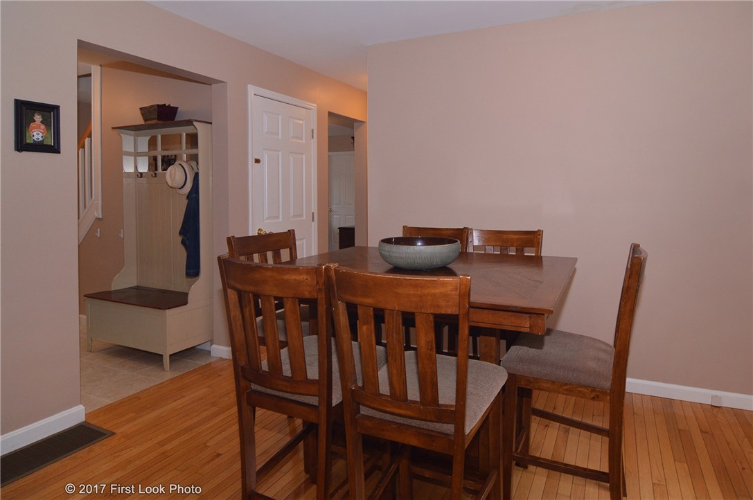 129 Ridge Lane Swansea, MA 02777 - Photo 16 of 31 Gallery Image 16