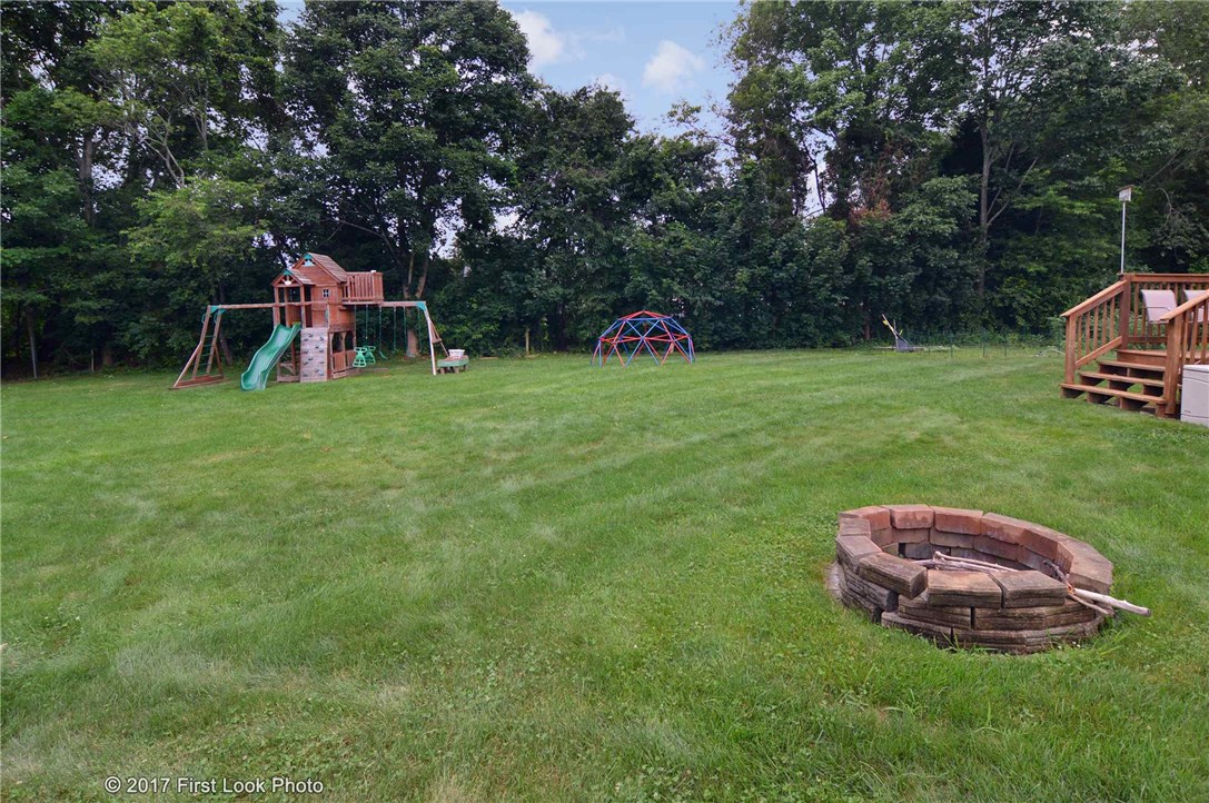 129 Ridge Lane Swansea, MA 02777 - Photo 29 of 31 Gallery Image 29
