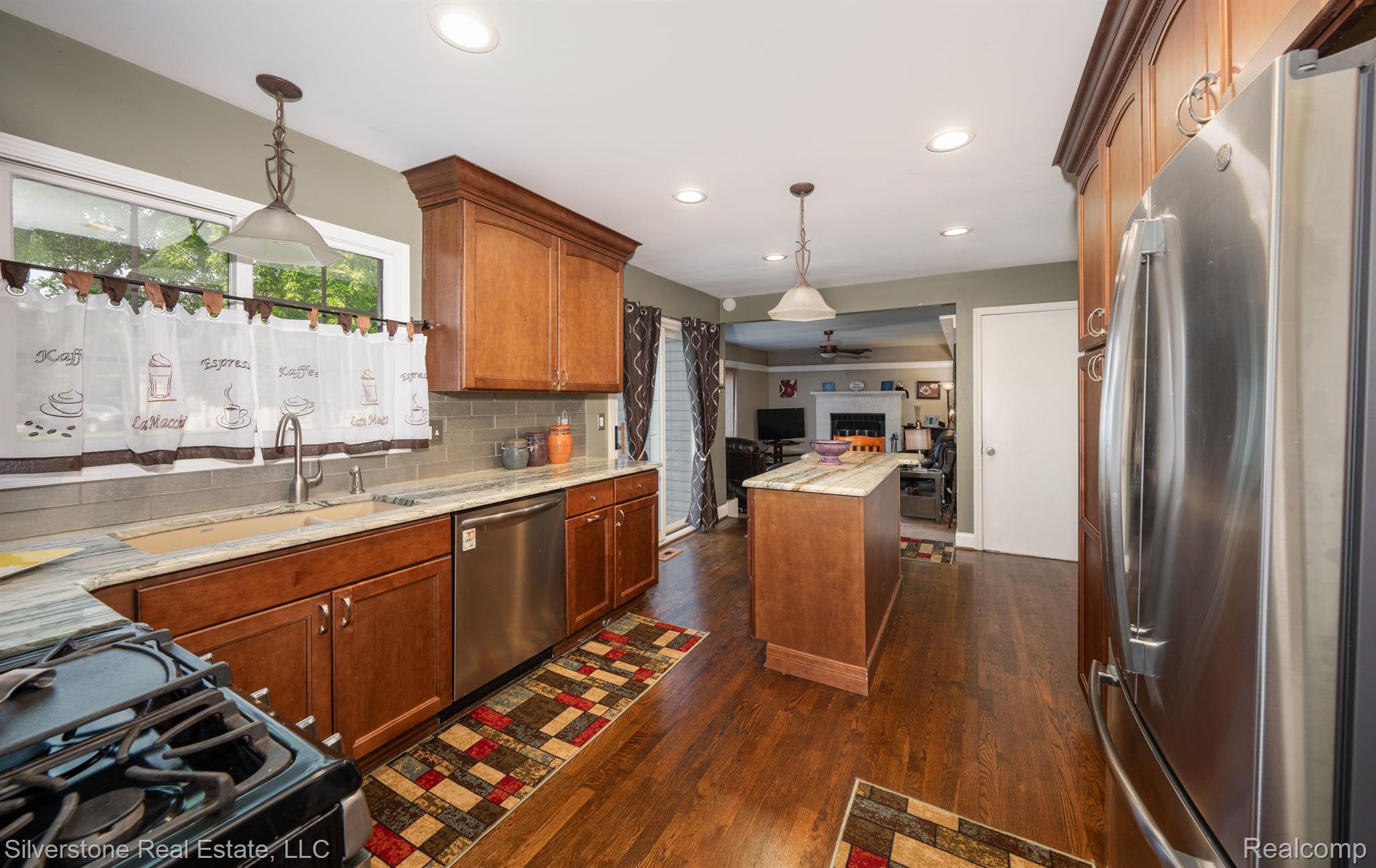 1517 Grandview Drive Rochester, MI 48306 - Photo 11 of 27 Gallery Image 11