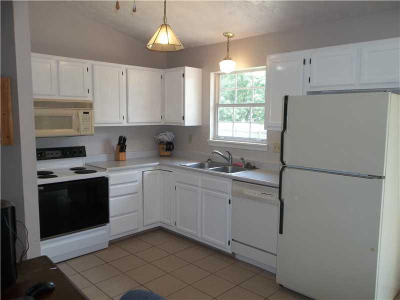 5629 West Mills Road Indianapolis, IN 46221 - Photo 2 of 7