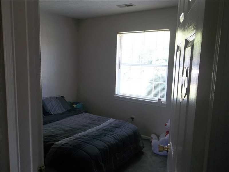 5629 West Mills Road Indianapolis, IN 46221 - Photo 5 of 7