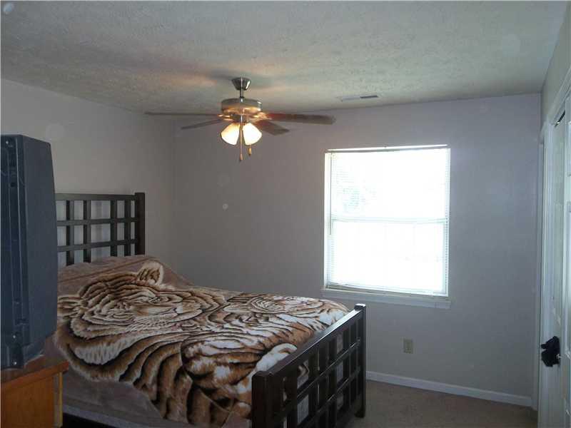 5629 West Mills Road Indianapolis, IN 46221 - Photo 6 of 7
