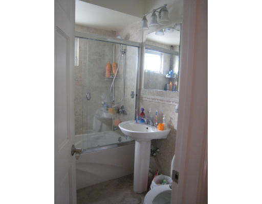 16-18 Lloyd Road Watertown, MA 02472 - Photo 2 of 2 Gallery Image 2